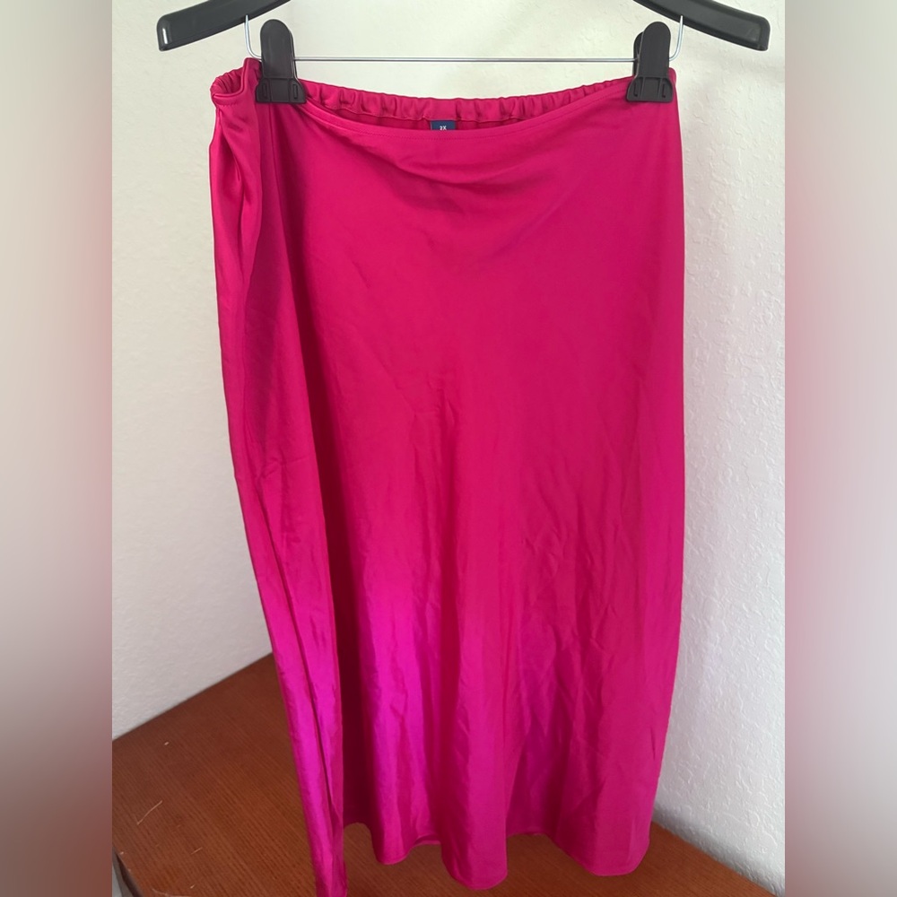 Old Navy Pink Satin Slip midi length skirt 
2XL